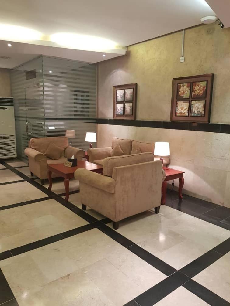 Al Muhaidb Al Nadwa Ar Riyad Esterno foto